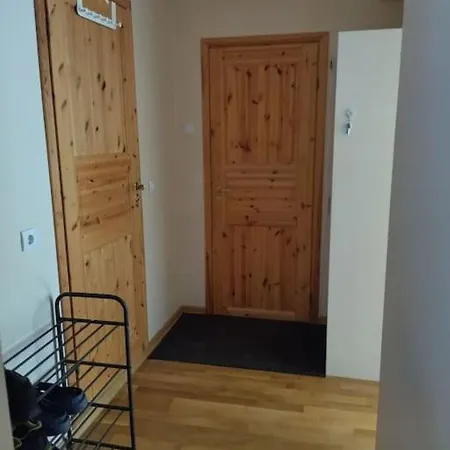 Ilus Korter, Linna Serval, Parkimine Tasuta. Uhistransport Lahedal ! Lägenhet *